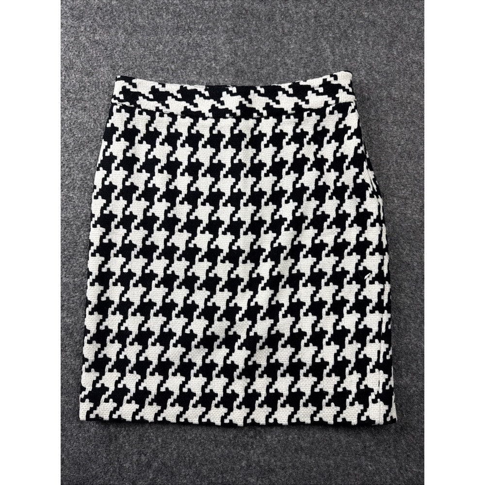 White House Black Market Skirt 0 Will Blend Black White Textured Weave Classic